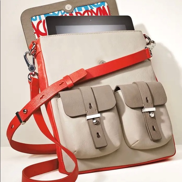 NWOT MARC BY MARC JACOBS Messenger Bag - Picture 6 of 6